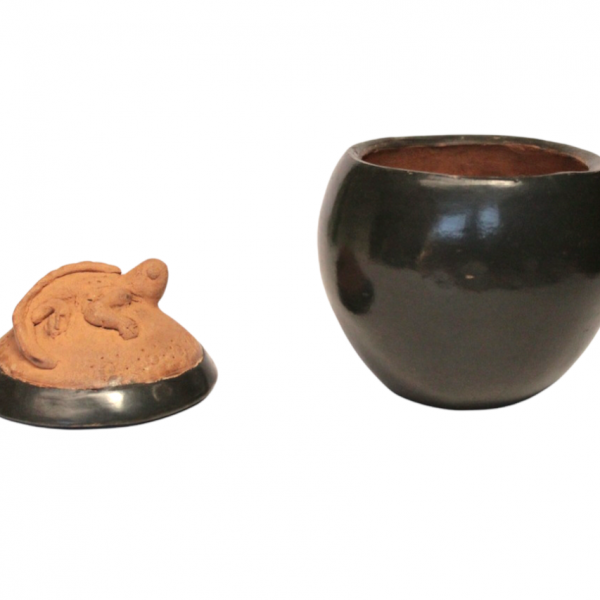 Maribel Sánchez 04-001-058 Olla con tapa 2